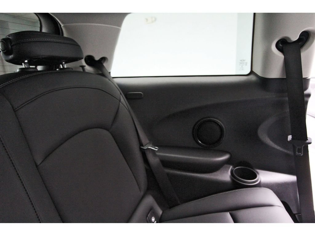 Used 2023 MINI Cooper SE FWD image 12