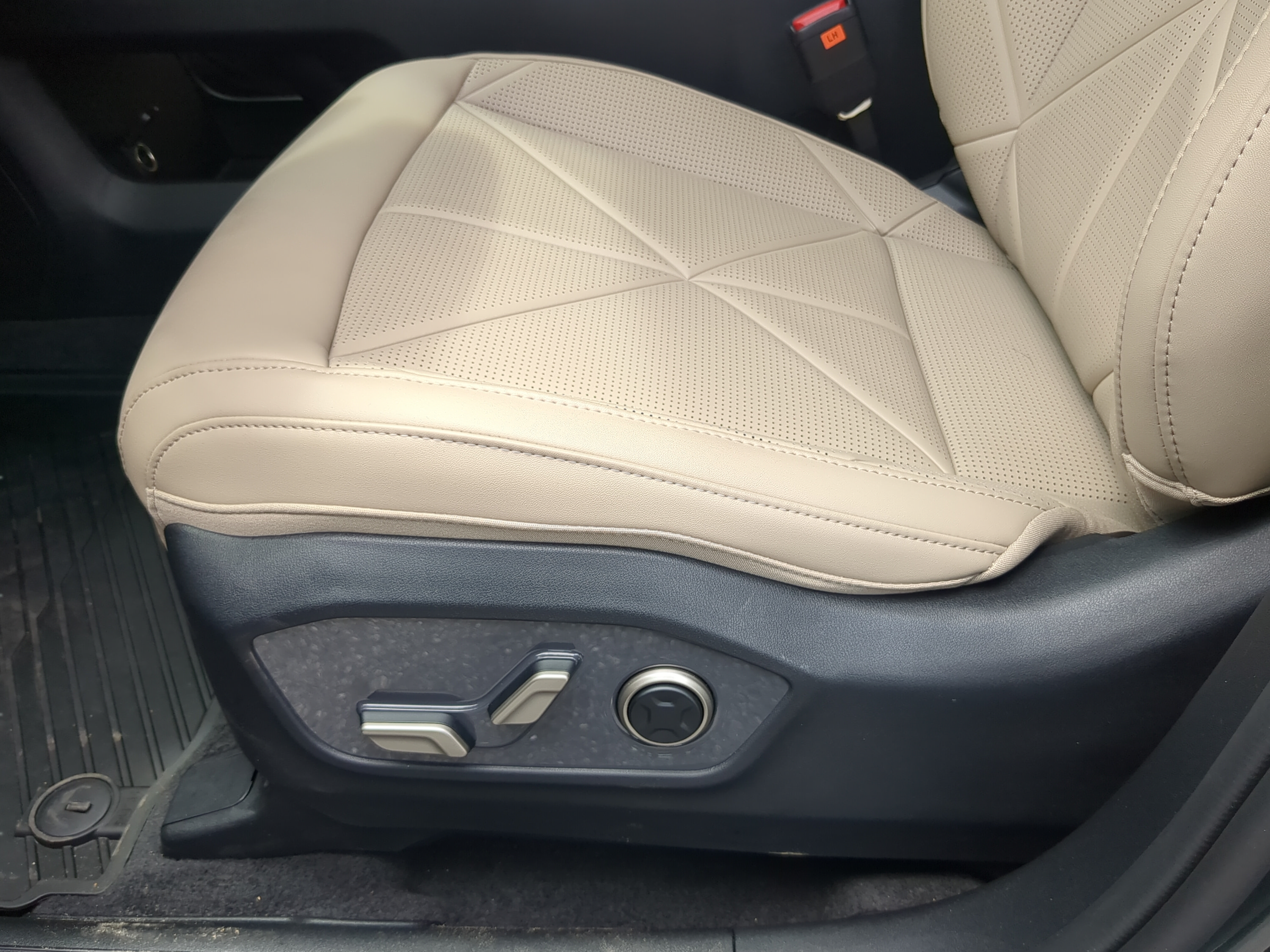New 2027 Kia Telluride EX FWD image 15
