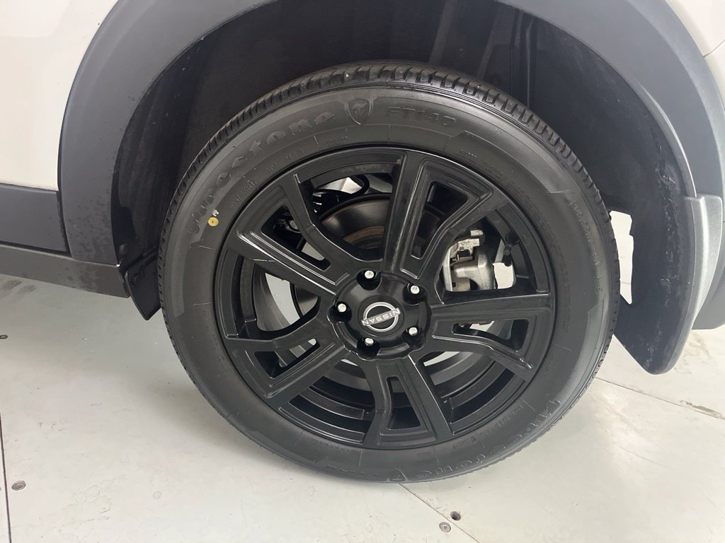 Used 2024 Nissan Kicks SR FWD image 15