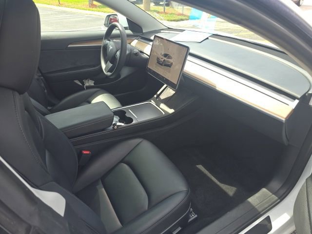Used 2023 Tesla Model 3 Standard Range RWD image 14