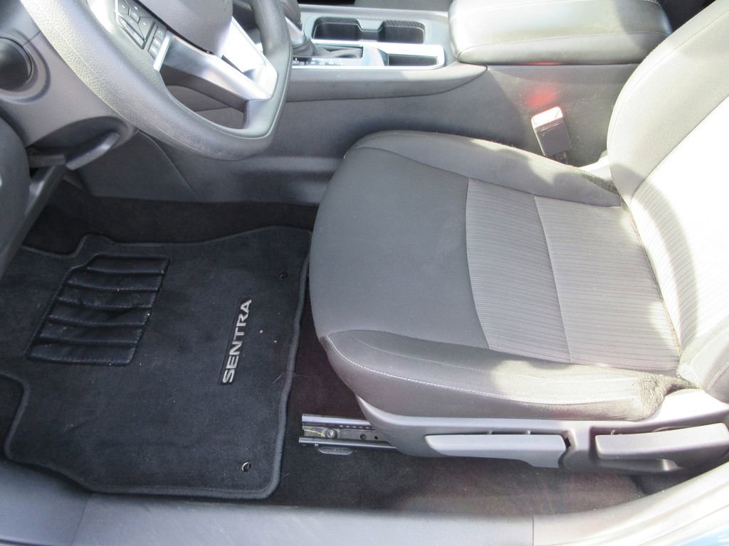 Used 2024 Nissan Sentra SV image 20