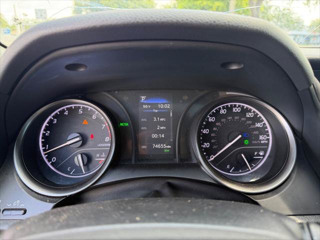 Used 2022 Toyota Camry SE w/ Convenience Package FWD image 28