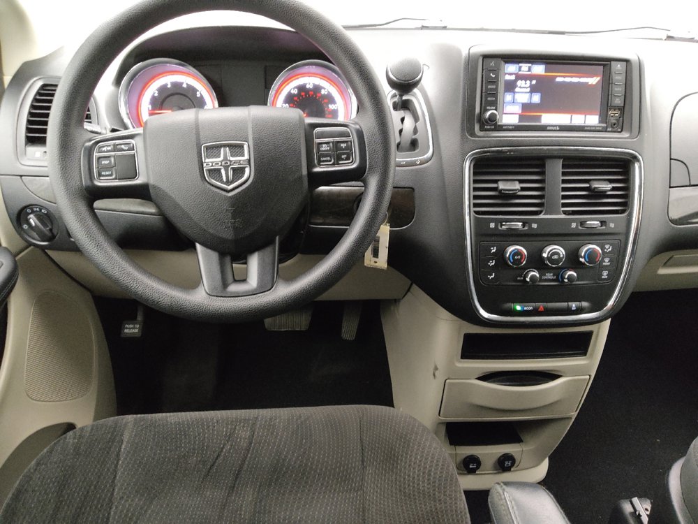 Used 2019 Dodge Grand Caravan SE w/ UConnect Hands-Free Group FWD image 22