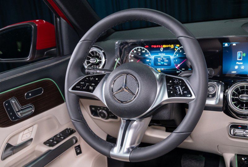 Certified 2026 Mercedes-Benz GLB 250 250 SUV image 18