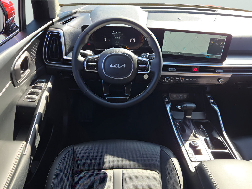 Used 2025 Kia Sorento S AWD/4WD image 24