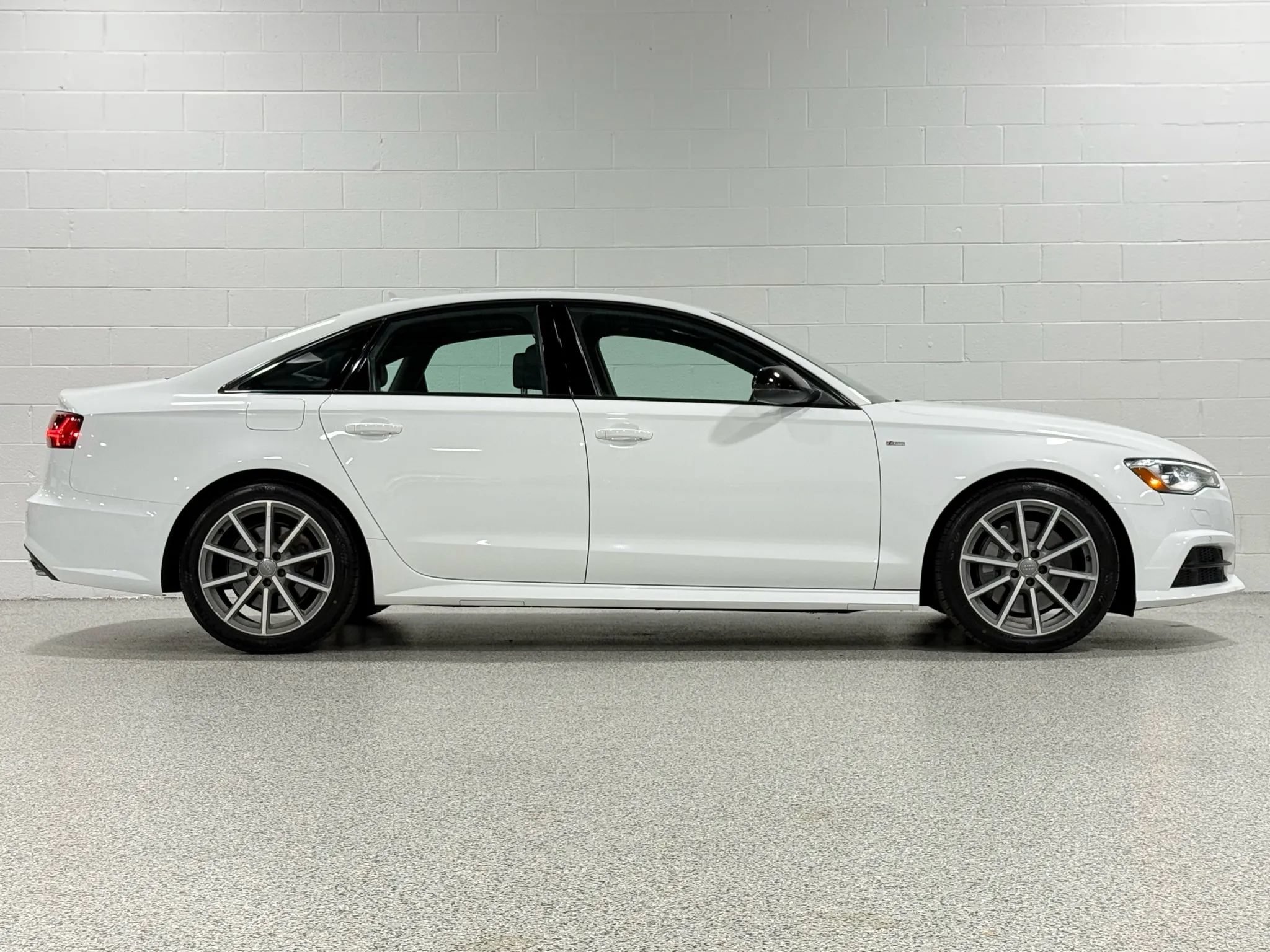 Used 2018 Audi A6 2.0T Premium w/ Cold Weather Package AWD/4WD image 5