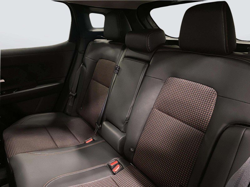 New 2026 Nissan Kicks SR w/ Cold Weather Package FWD image 28