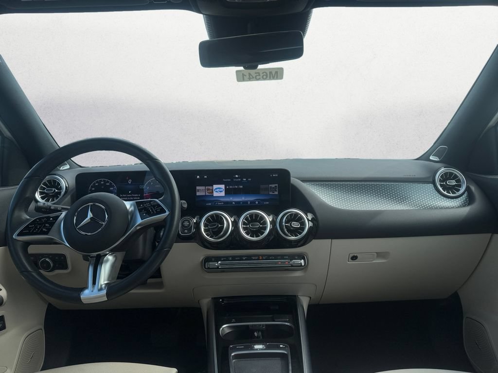 Certified 2025 Mercedes-Benz GLA 250 image 9