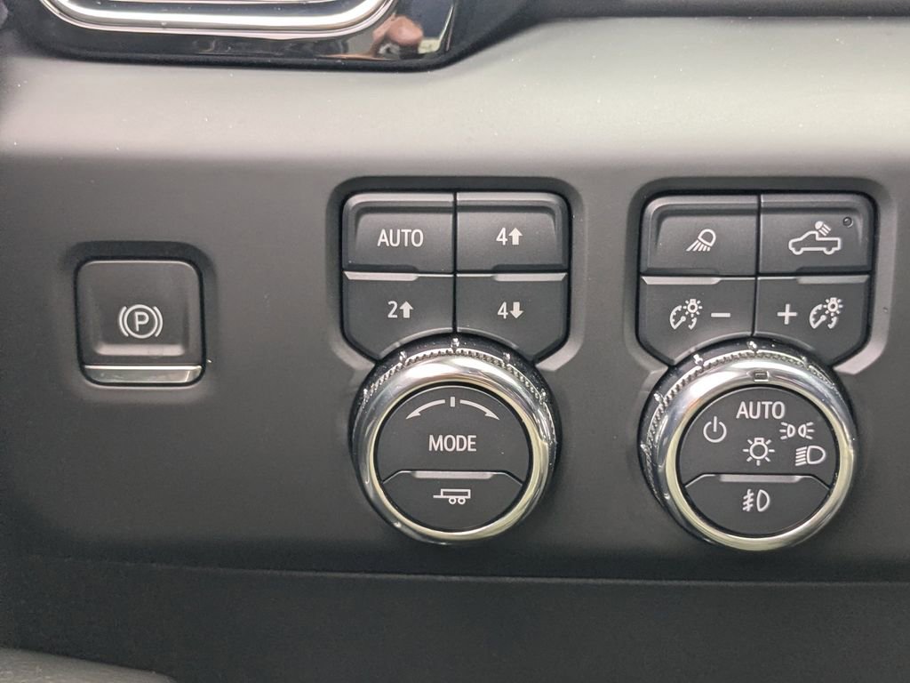 Used 2023 GMC Sierra 1500 Denali w/ Denali Reserve Package AWD/4WD image 25