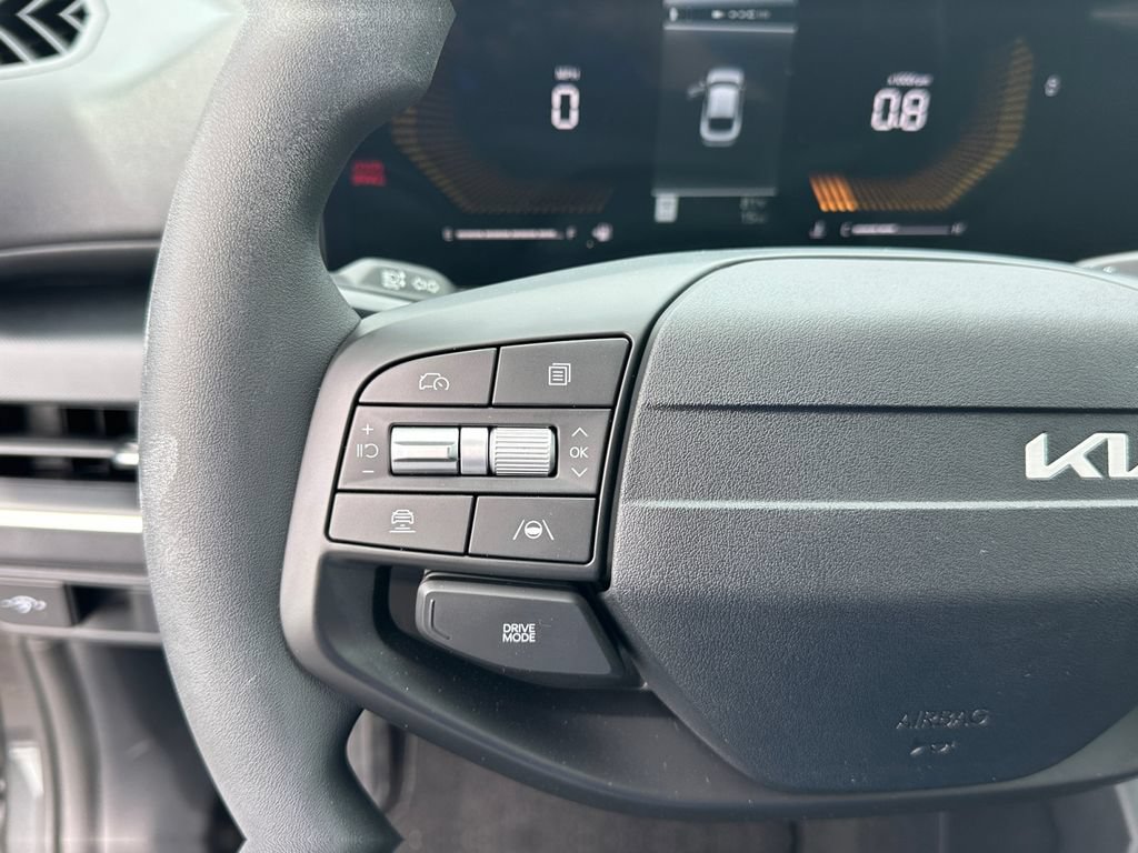 New 2026 Kia K4 FWD image 18