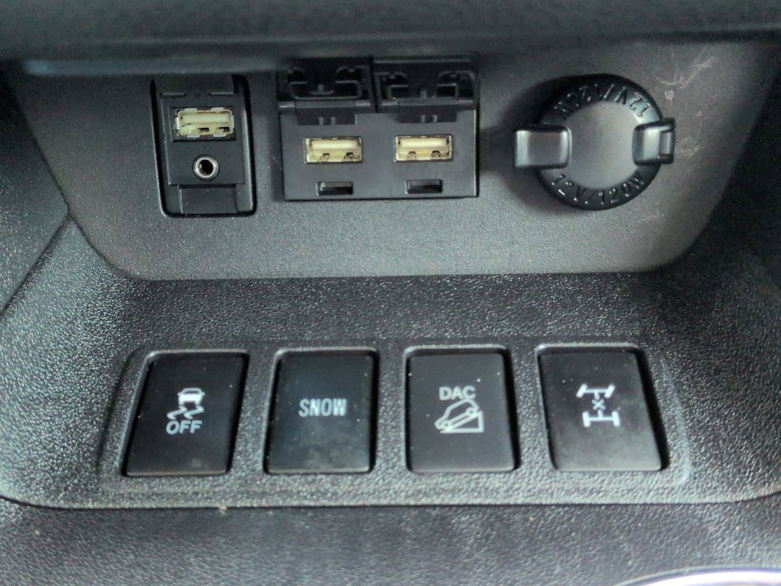 Used 2019 Toyota Highlander Limited image 29