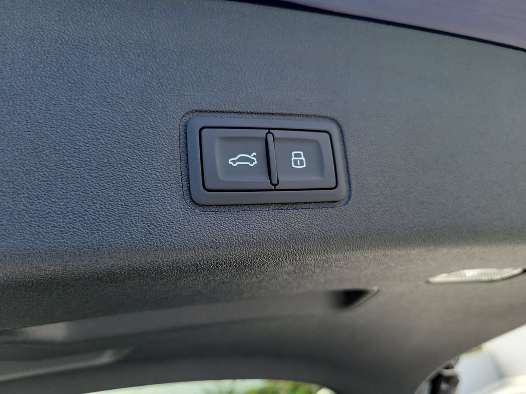 New 2026 Audi Q3 quattro 2.0T AWD/4WD image 31