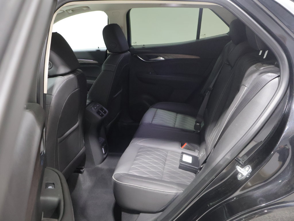Used 2023 Buick Envision Avenir AWD/4WD image 18