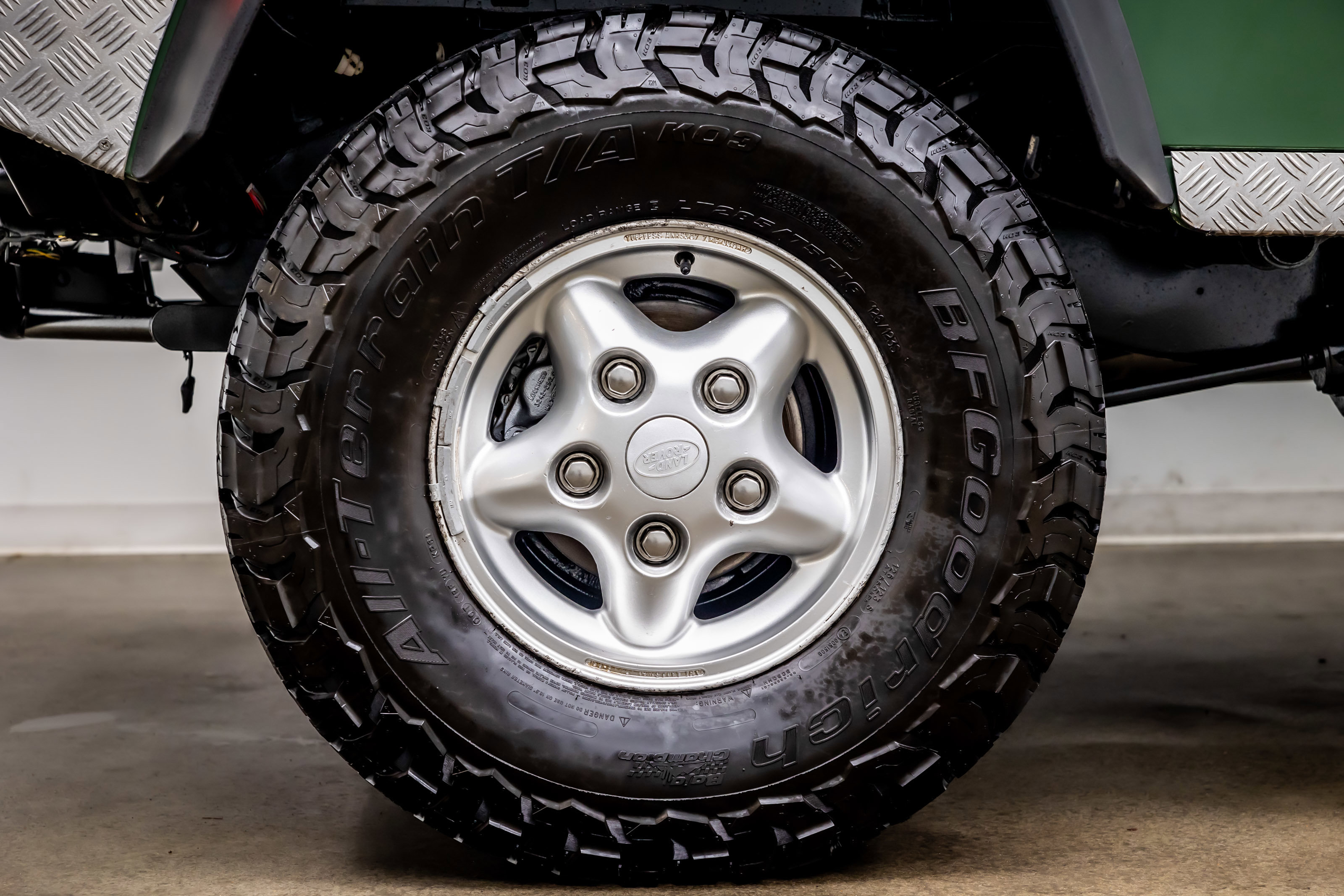 Used 1994 Land Rover Defender 90 AWD/4WD image 40
