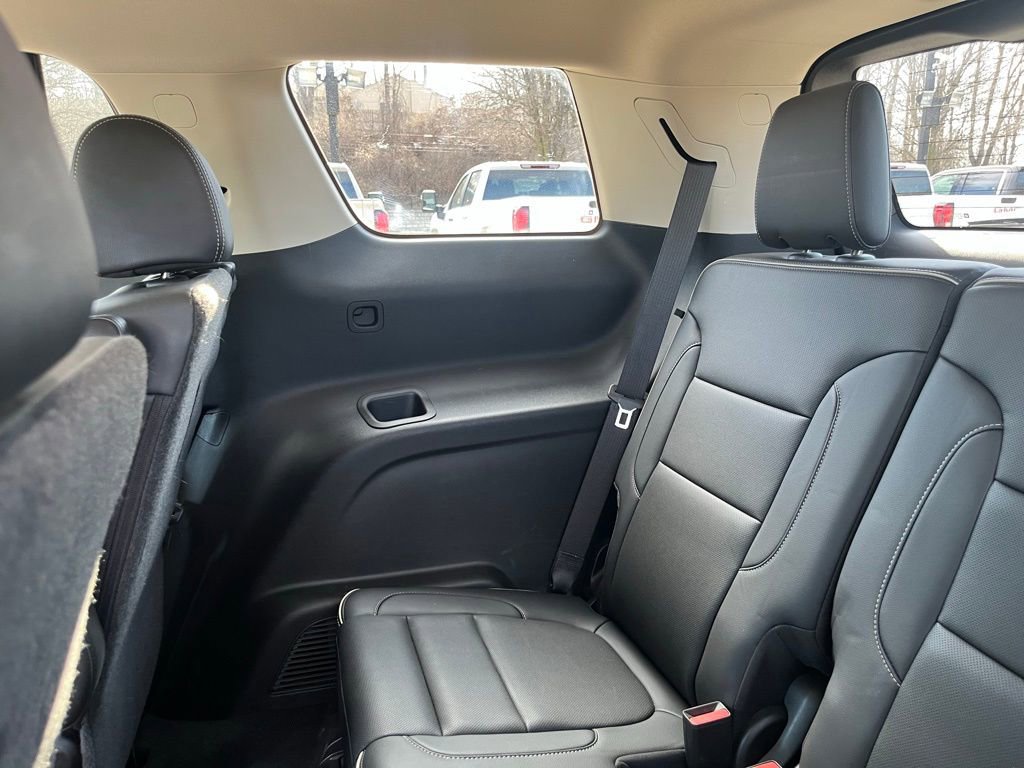 Used 2023 GMC Acadia Denali w/ Trailering Package image 26