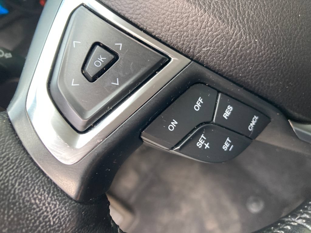 Used 2023 Ford Edge SEL AWD/4WD image 40