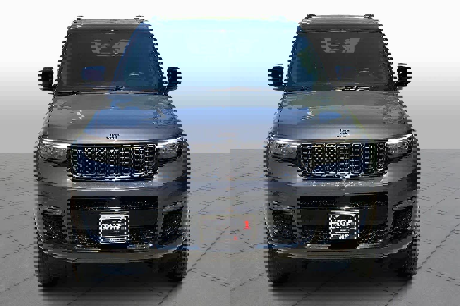 Used 2024 Jeep Grand Cherokee L Summit w/ High Altitude Package image 4