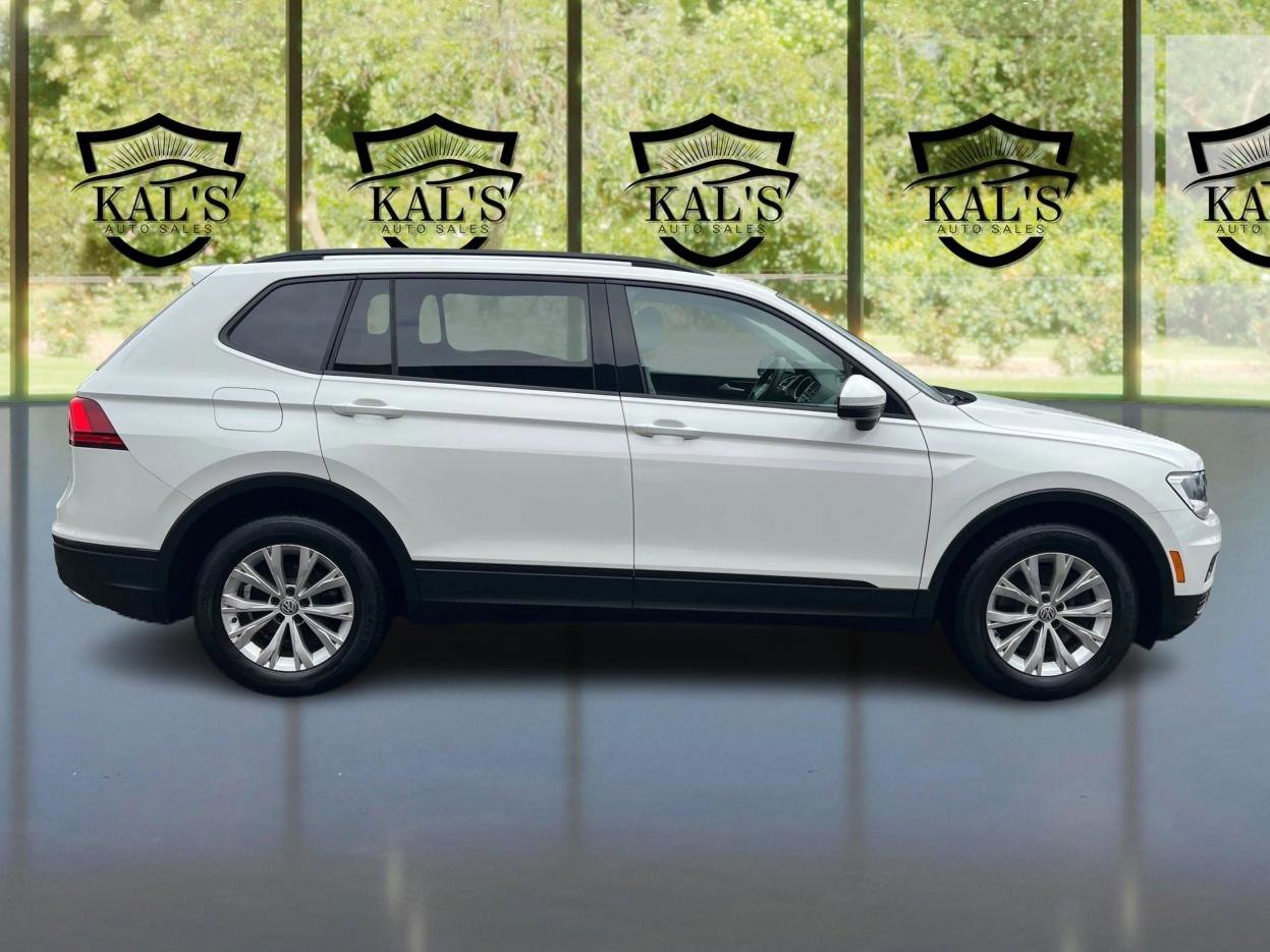 Used 2018 Volkswagen Tiguan S w/ 3rd Row Seat Package AWD/4WD image 4