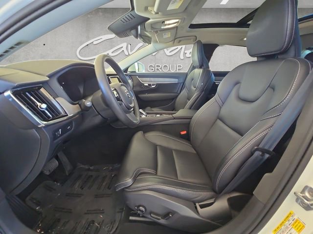 Used 2022 Volvo S90 B6 Inscription w/ Advanced Package image 19