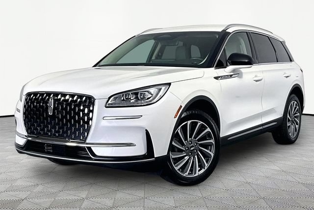 Used 2023 Lincoln Corsair Reserve FWD image 2