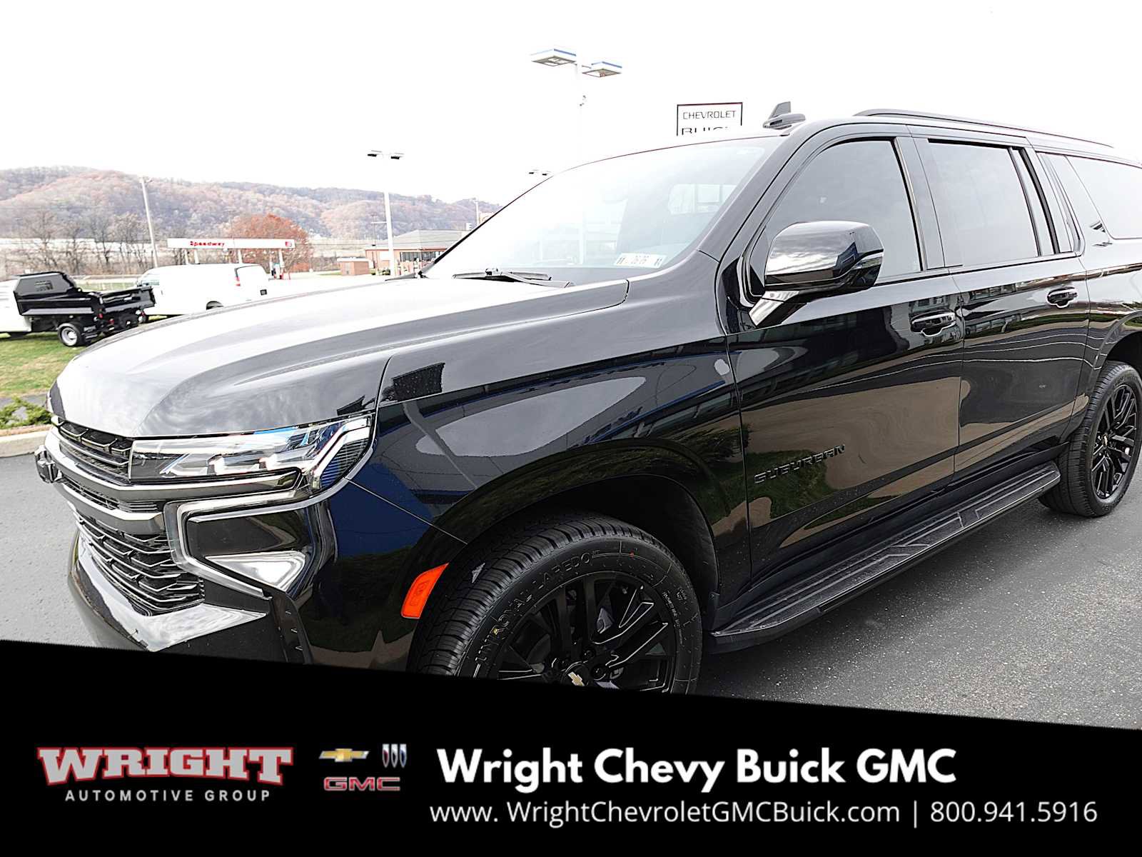 Used 2022 Chevrolet Suburban RST w/ Sport Performance Package image 6