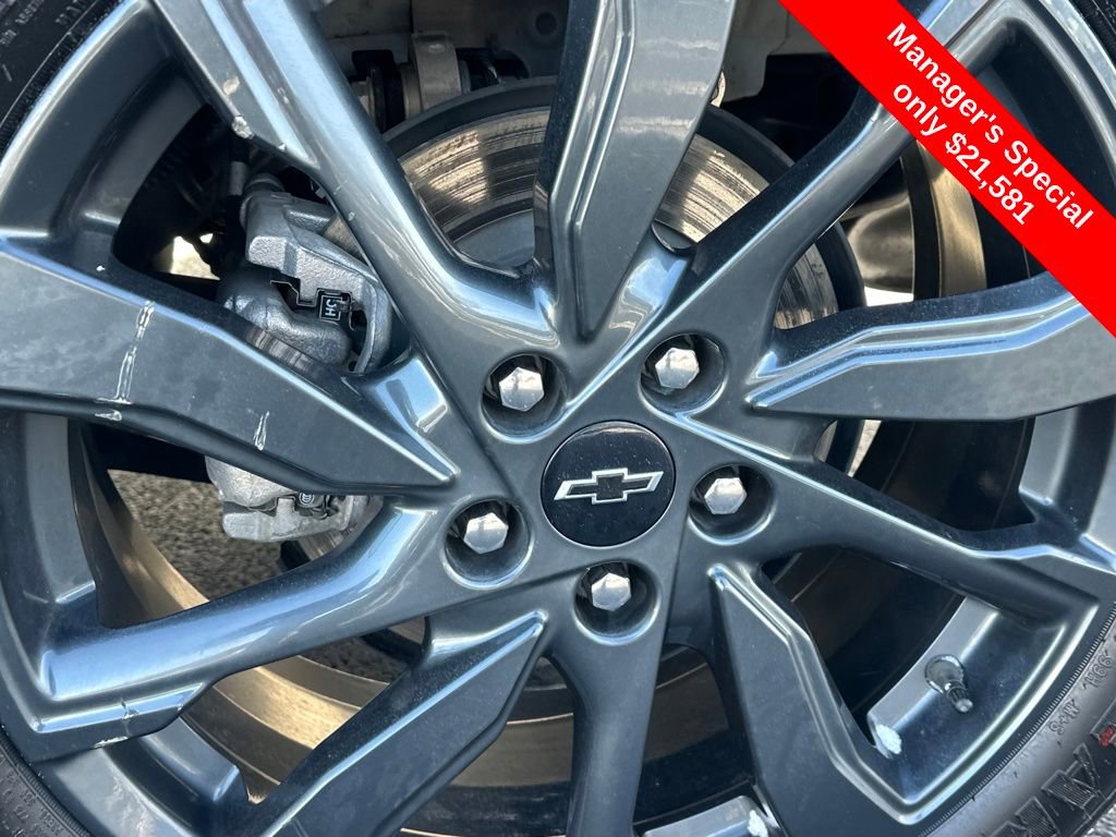 Used 2022 Chevrolet Equinox RS w/ Infotainment Package image 26