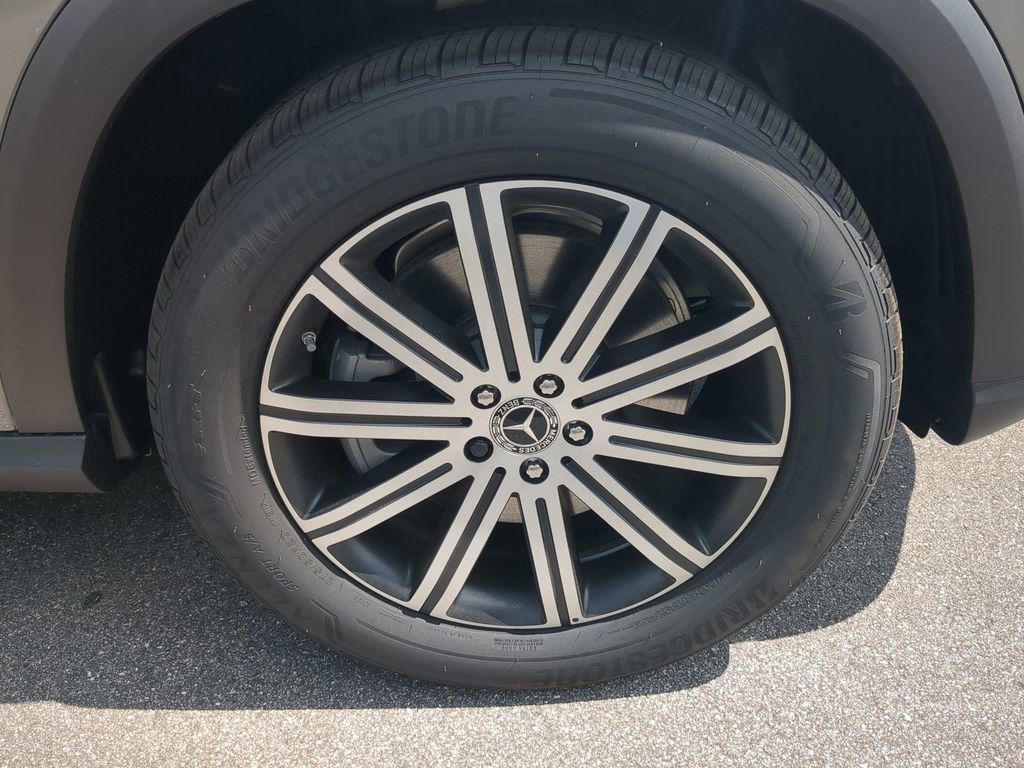 Used 2025 Mercedes-Benz GLE 450e 4MATIC image 24