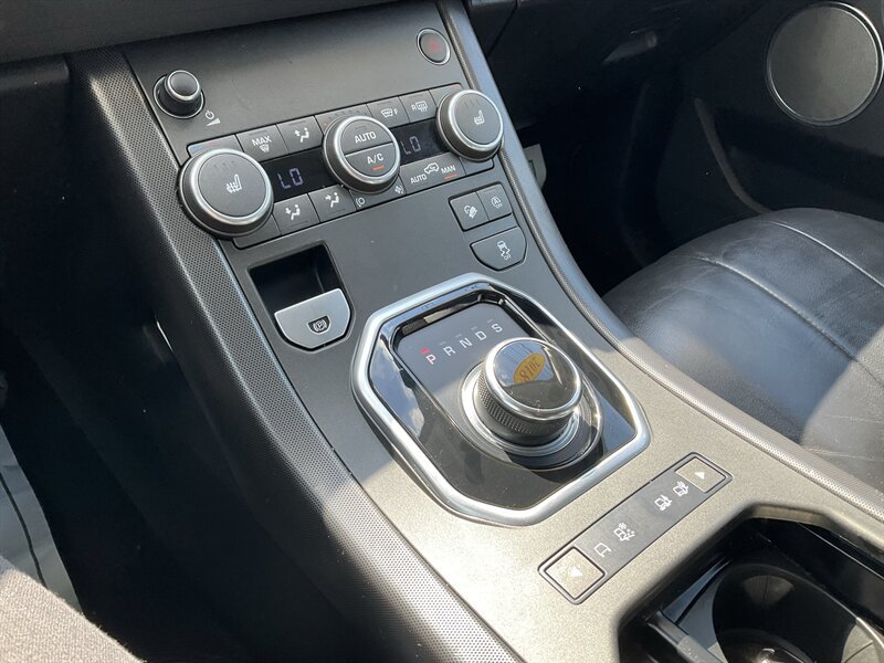 Used 2018 Land Rover Range Rover Evoque SE AWD/4WD image 20