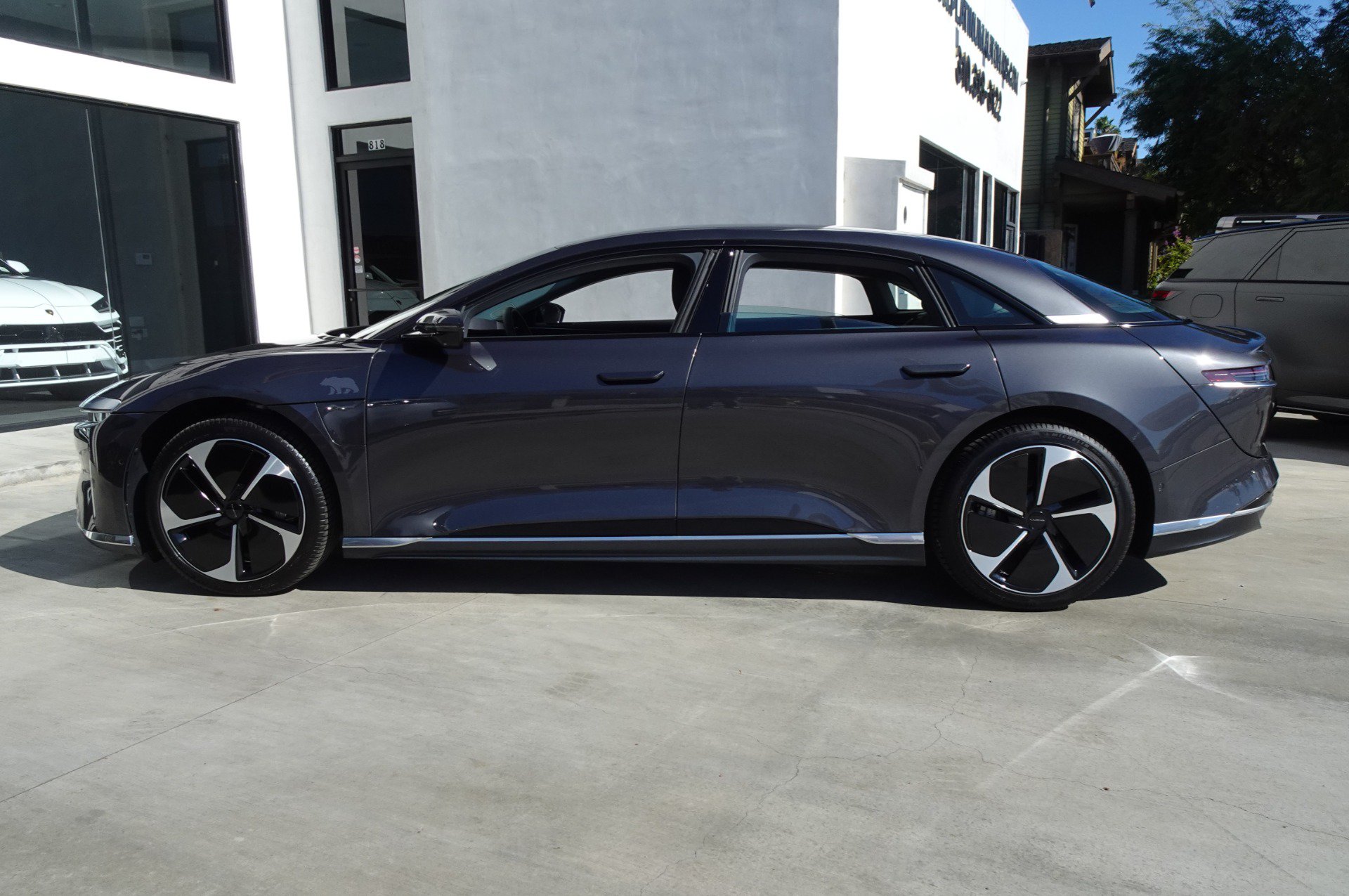 Used 2025 Lucid Air Touring AWD/4WD image 3