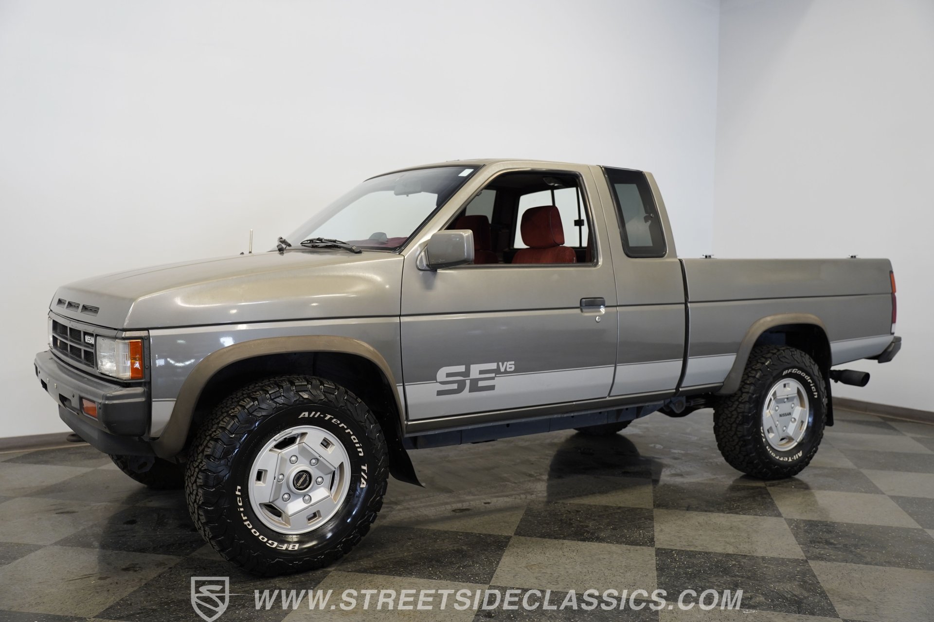 Used 1989 Nissan Pickup 4x4 King Cab V6 image 7