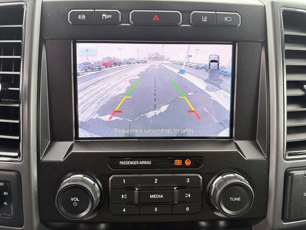 Used 2020 Ford F350 XLT w/ XLT Premium Package image 19