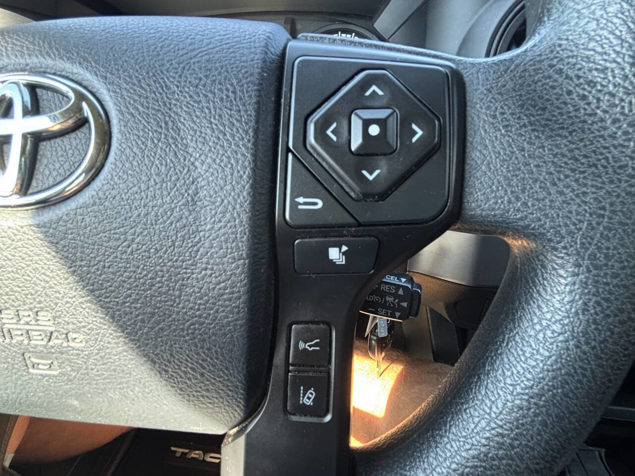 Used 2019 Toyota Tacoma SR image 15