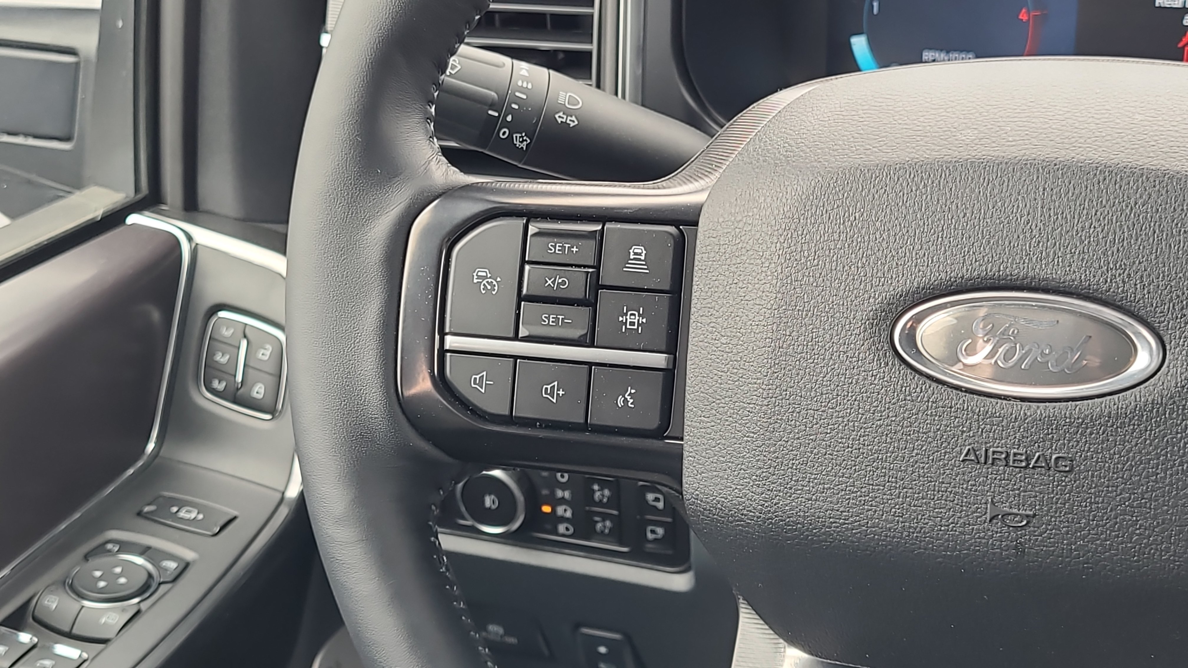 Used 2026 Ford F250 Platinum AWD/4WD image 14