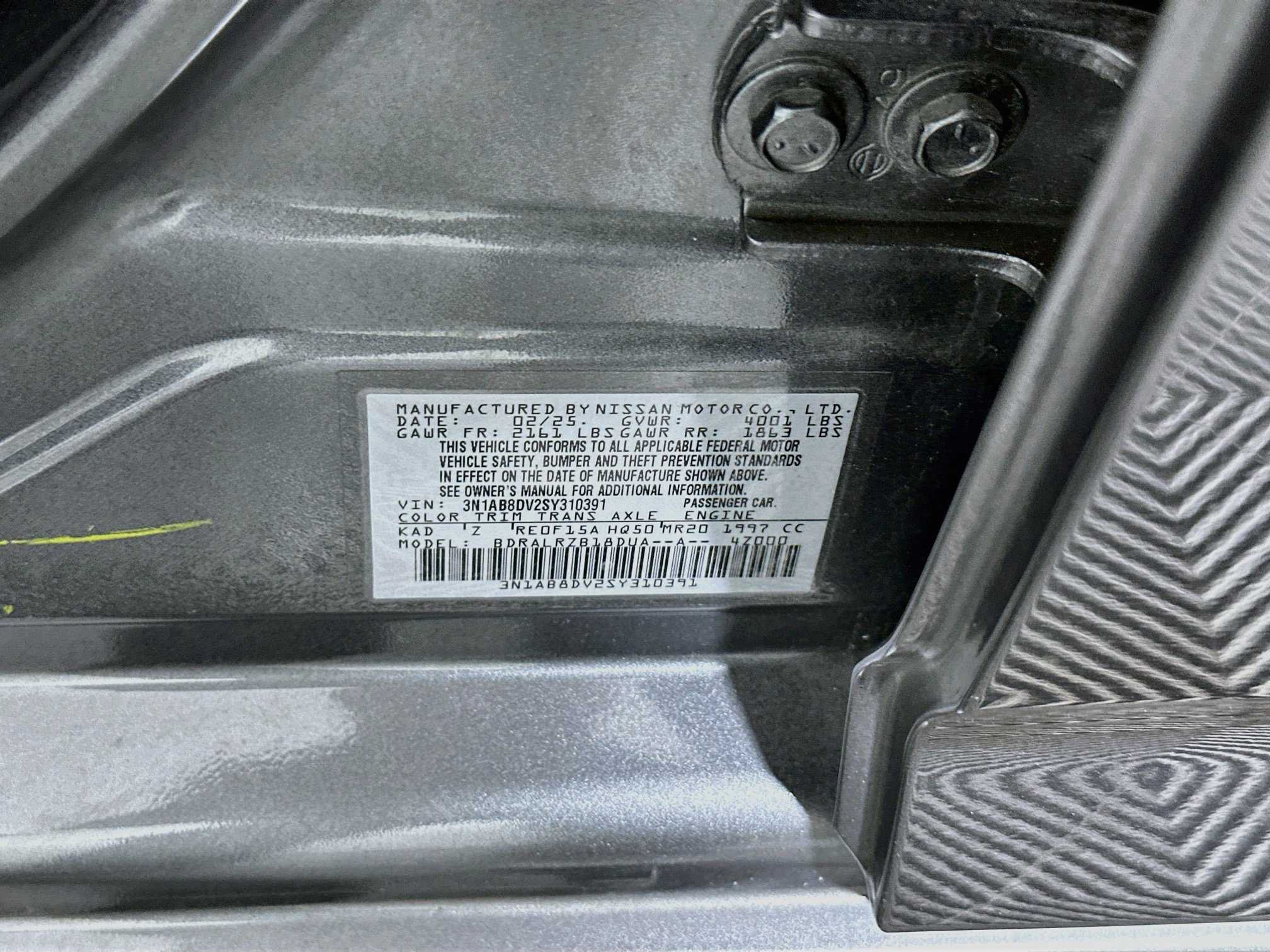 Used 2025 Nissan Sentra SR FWD image 12