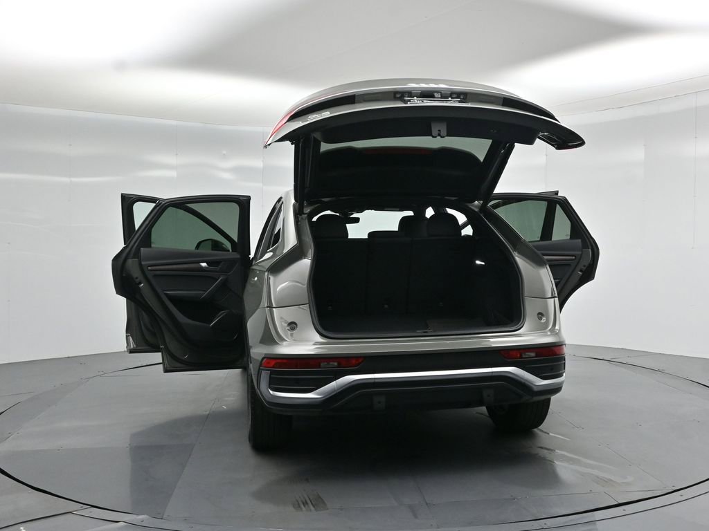 Used 2023 Audi Q5 2.0T Premium w/ Convenience Package image 37