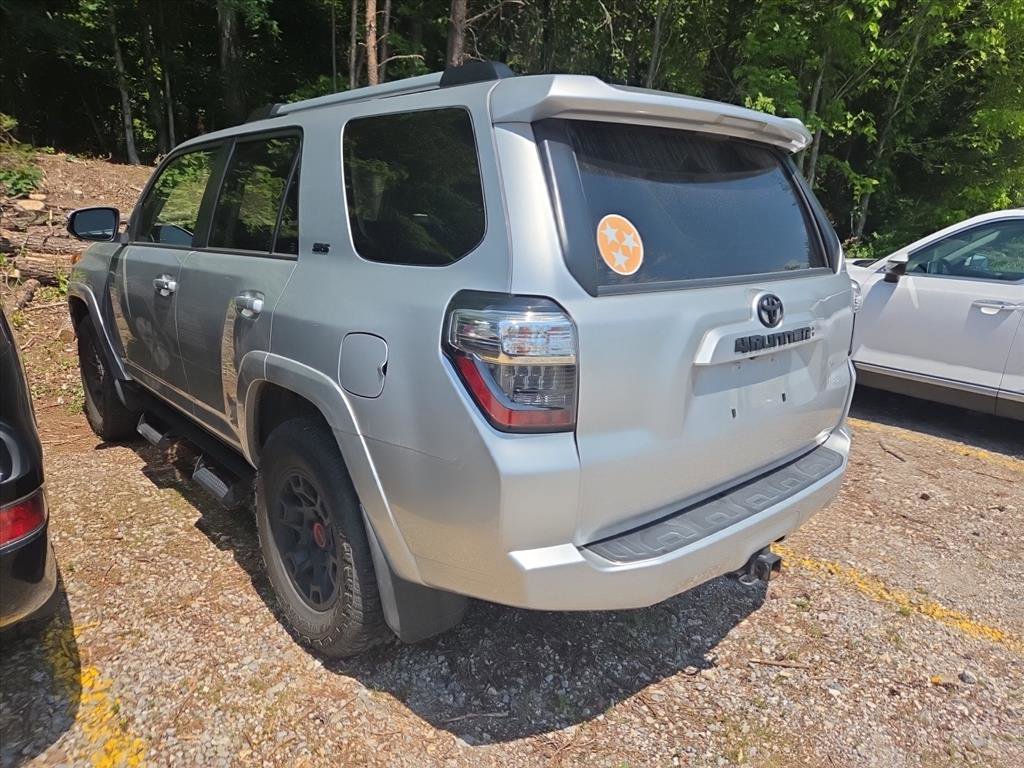 Used 2022 Toyota 4Runner SR5 Premium w/ TRD Black Wheel Package (TMS) AWD/4WD image 7