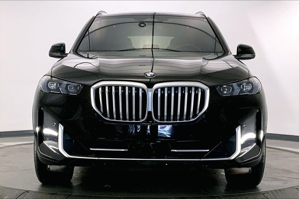 Certified 2026 BMW X5 xDrive40i AWD/4WD image 2