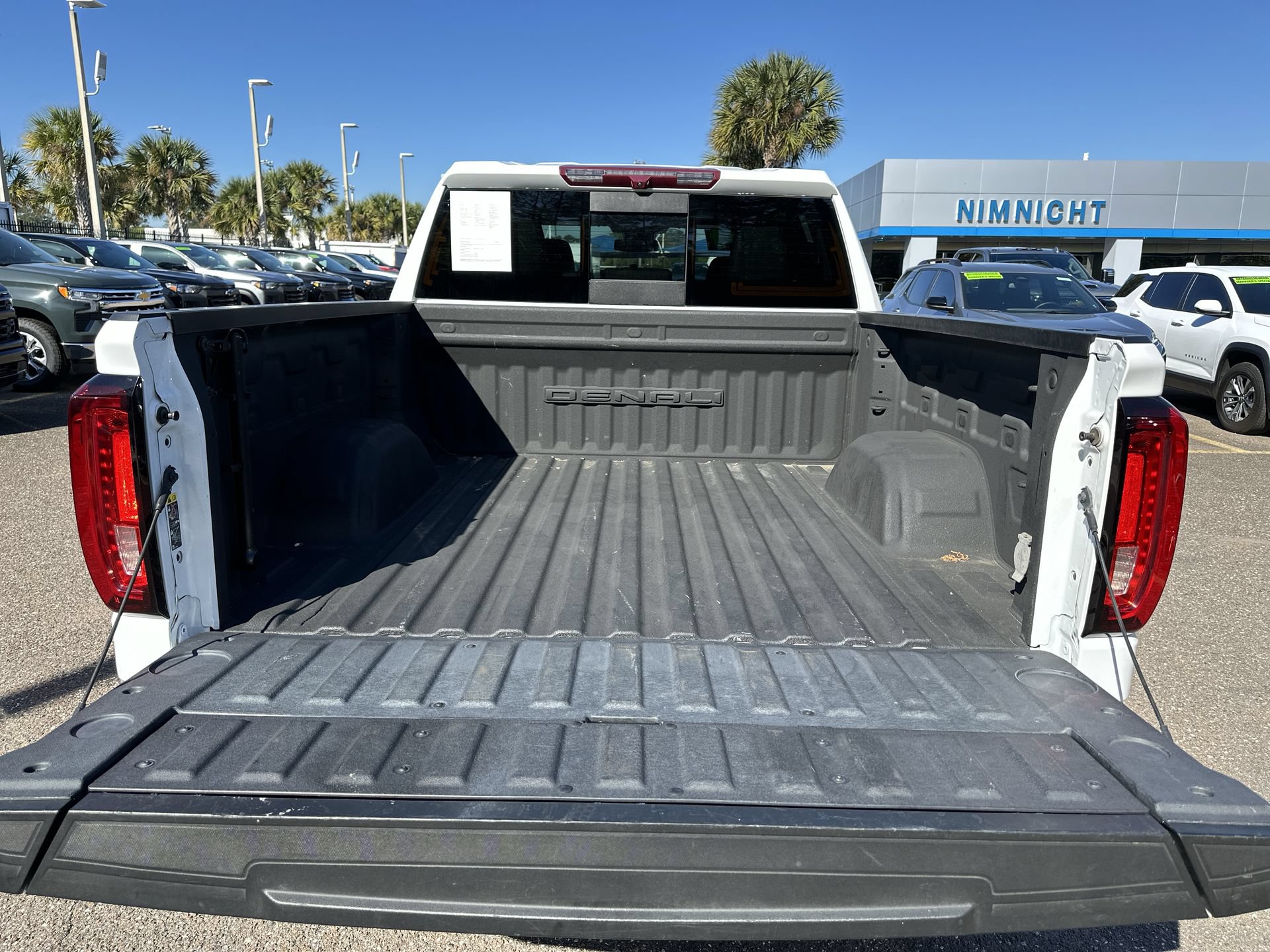 Used 2024 GMC Sierra 1500 Denali AWD/4WD image 25