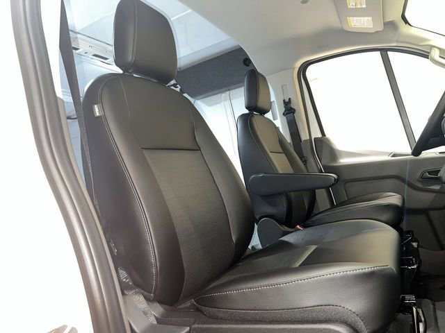 New 2024 Ford Transit 150 Low Roof RWD image 22