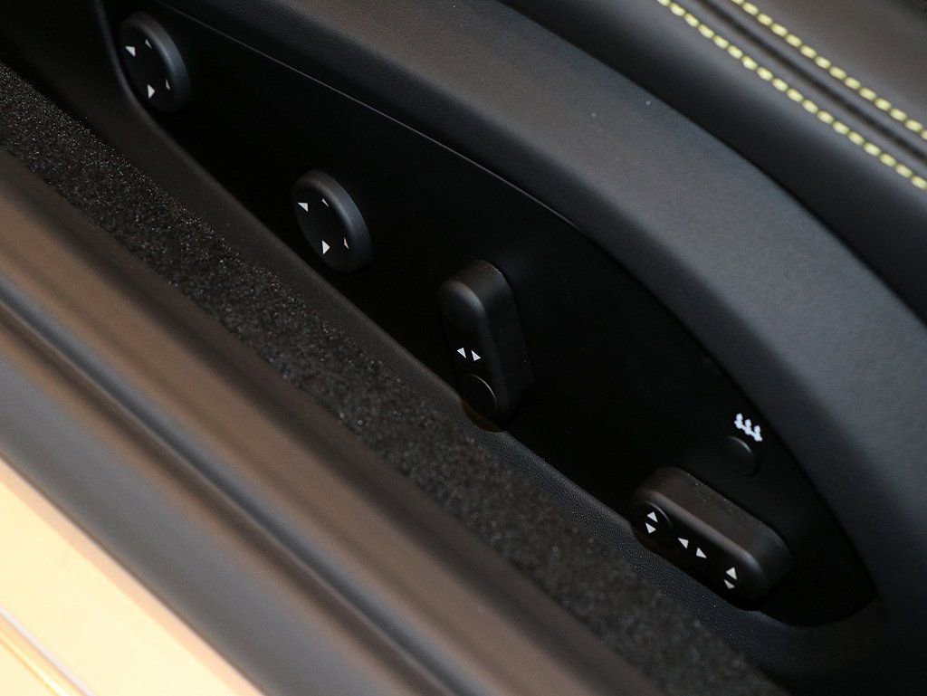 Certified 2021 Ferrari 812 GTS image 33