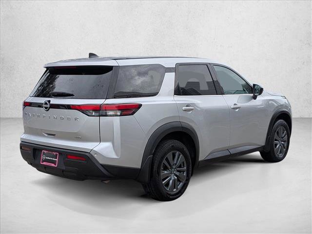 Certified 2024 Nissan Pathfinder S image 5