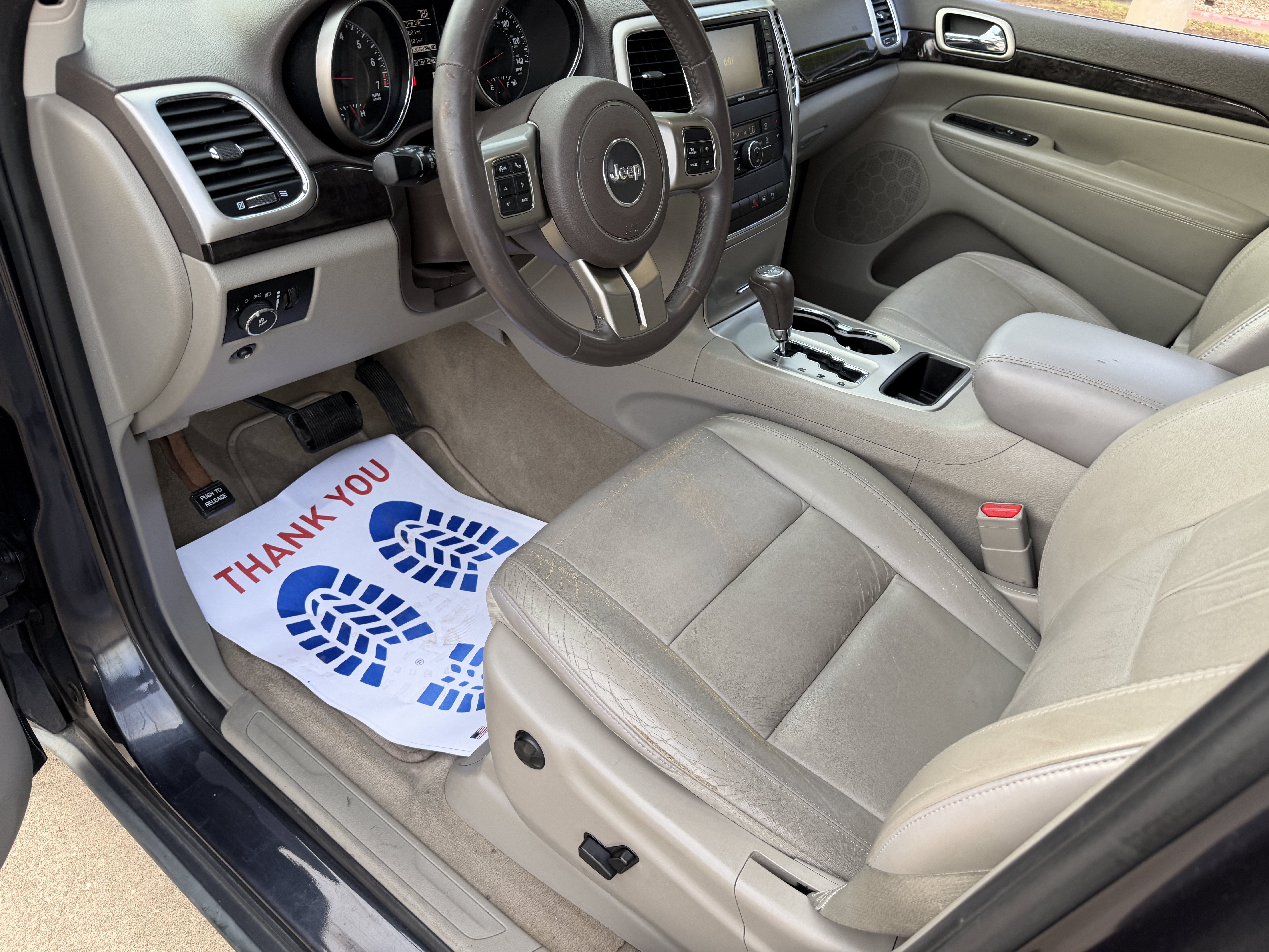 Used 2012 Jeep Grand Cherokee Laredo RWD image 22