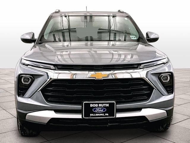 Used 2024 Chevrolet TrailBlazer LT FWD image 3