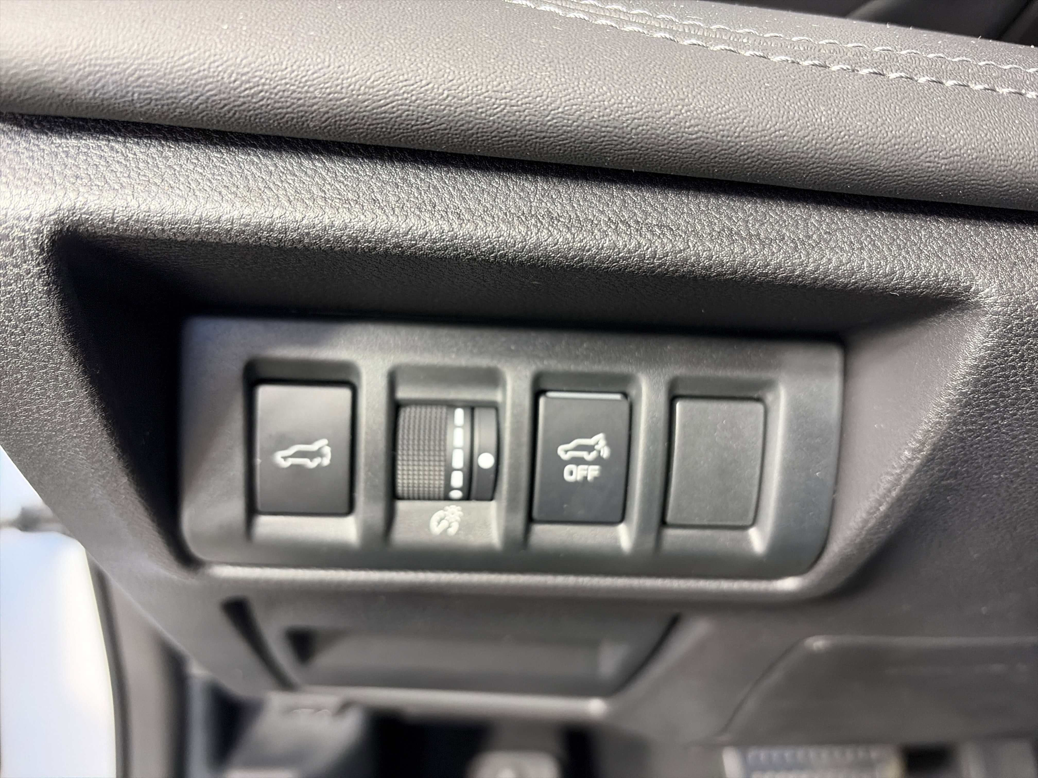 Certified 2024 Subaru Outback Limited image 31