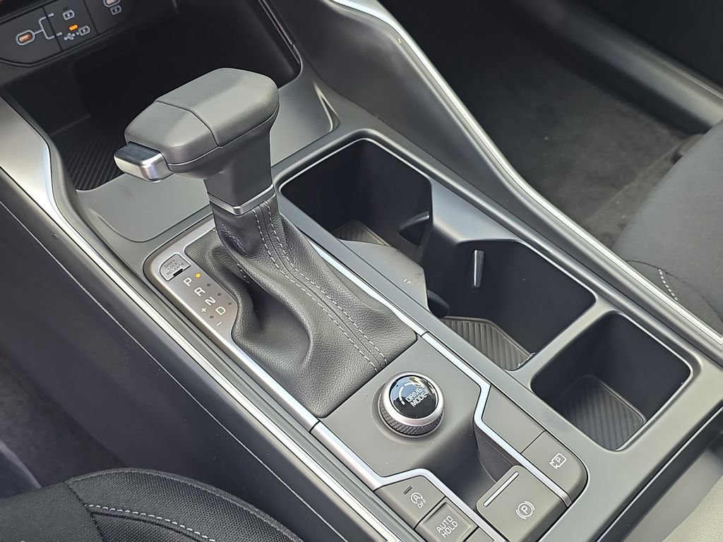 New 2026 Kia Sorento LX FWD image 25