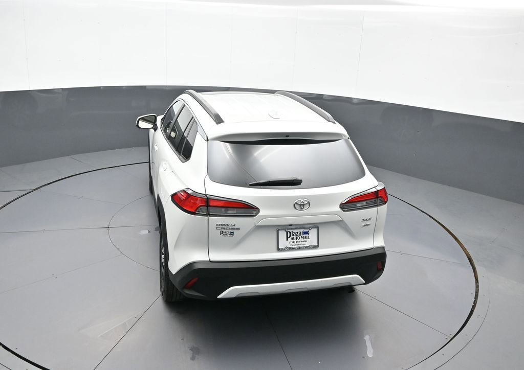 Certified 2023 Toyota Corolla Cross XLE w/ Convenience Package AWD/4WD image 39