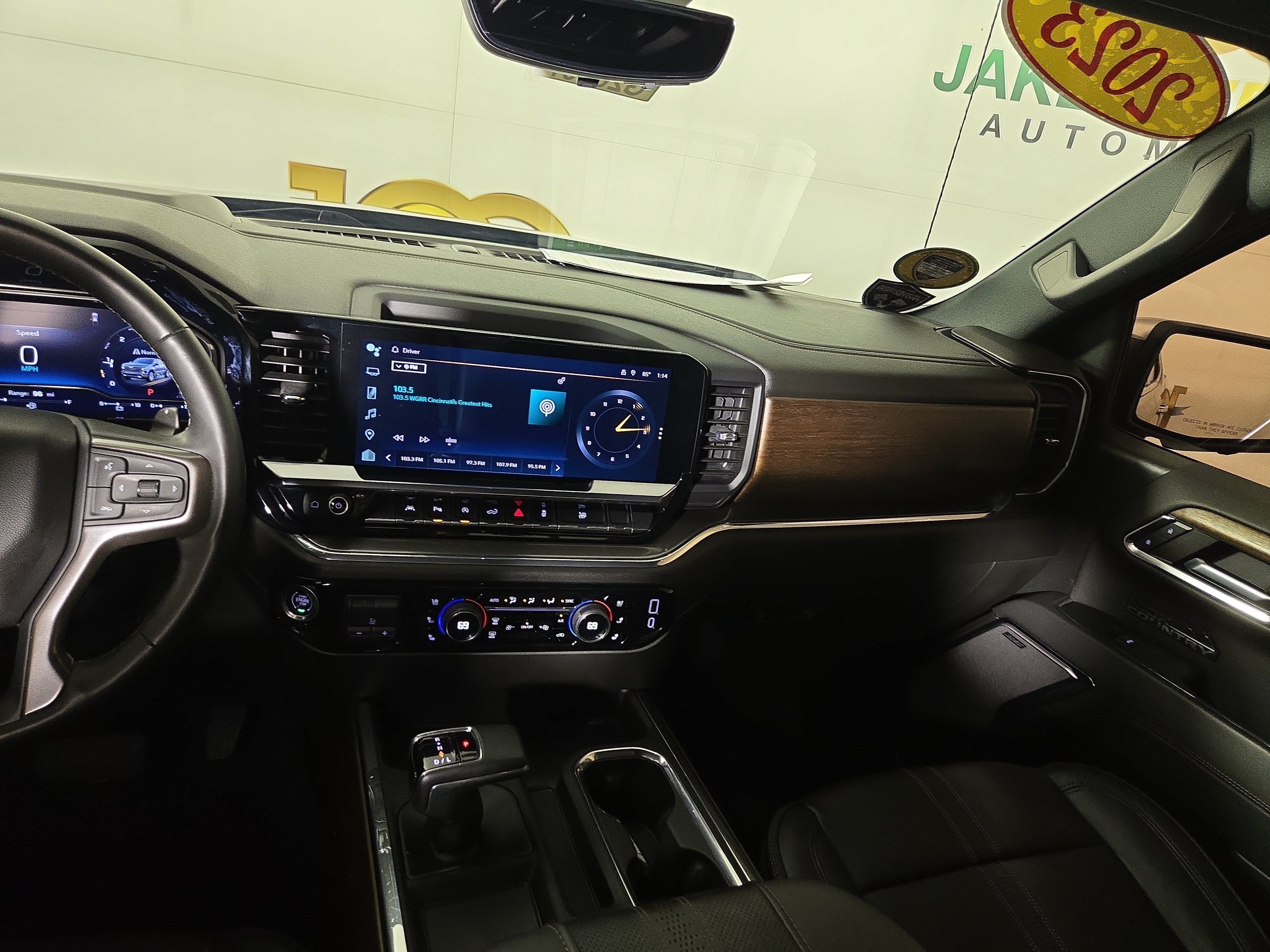 Certified 2023 Chevrolet Silverado 1500 High Country w/ Technology Package AWD/4WD image 24