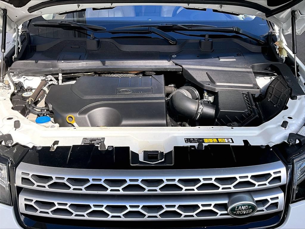 Used 2019 Land Rover Discovery Sport HSE AWD/4WD image 15