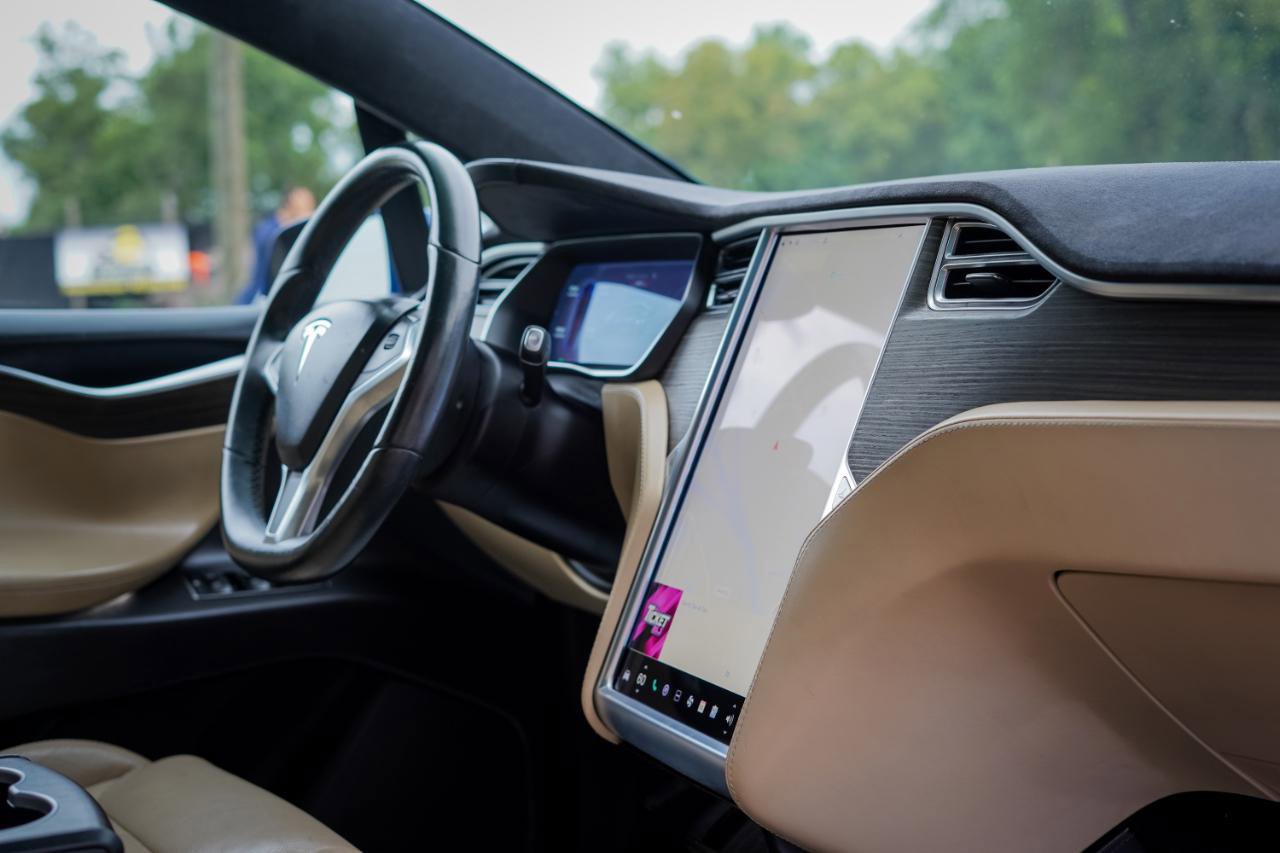 Used 2016 Tesla Model X P90D AWD/4WD image 12