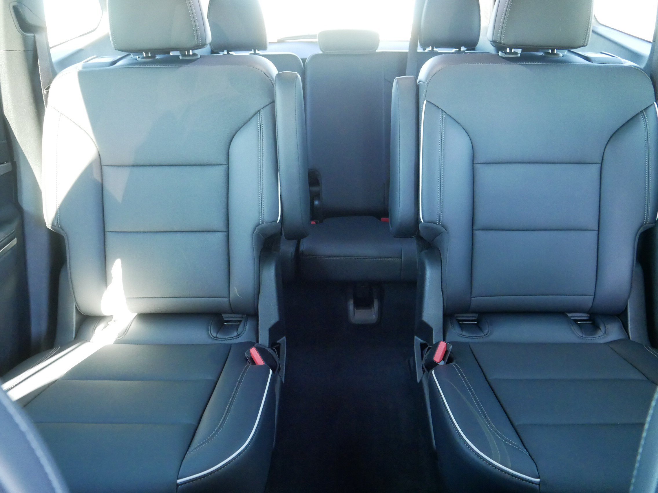 Used 2026 Buick Enclave Preferred AWD/4WD image 13